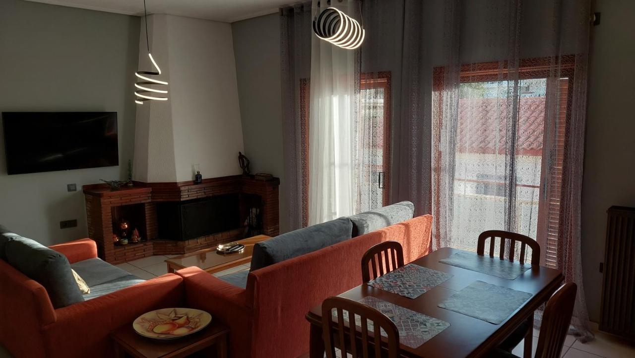 Marina'S Apartments Loutraki  Bagian luar foto